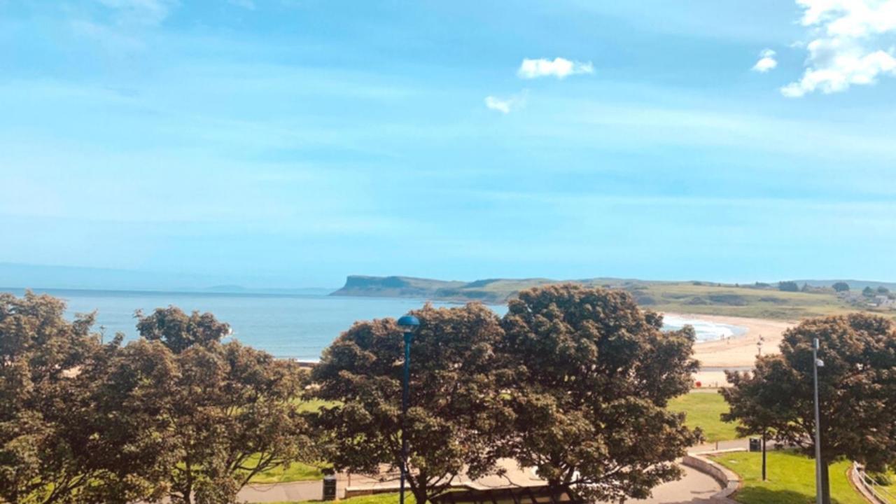 Marine Hotel Ballycastle Esterno foto