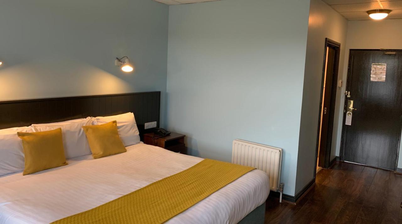 Marine Hotel Ballycastle Esterno foto
