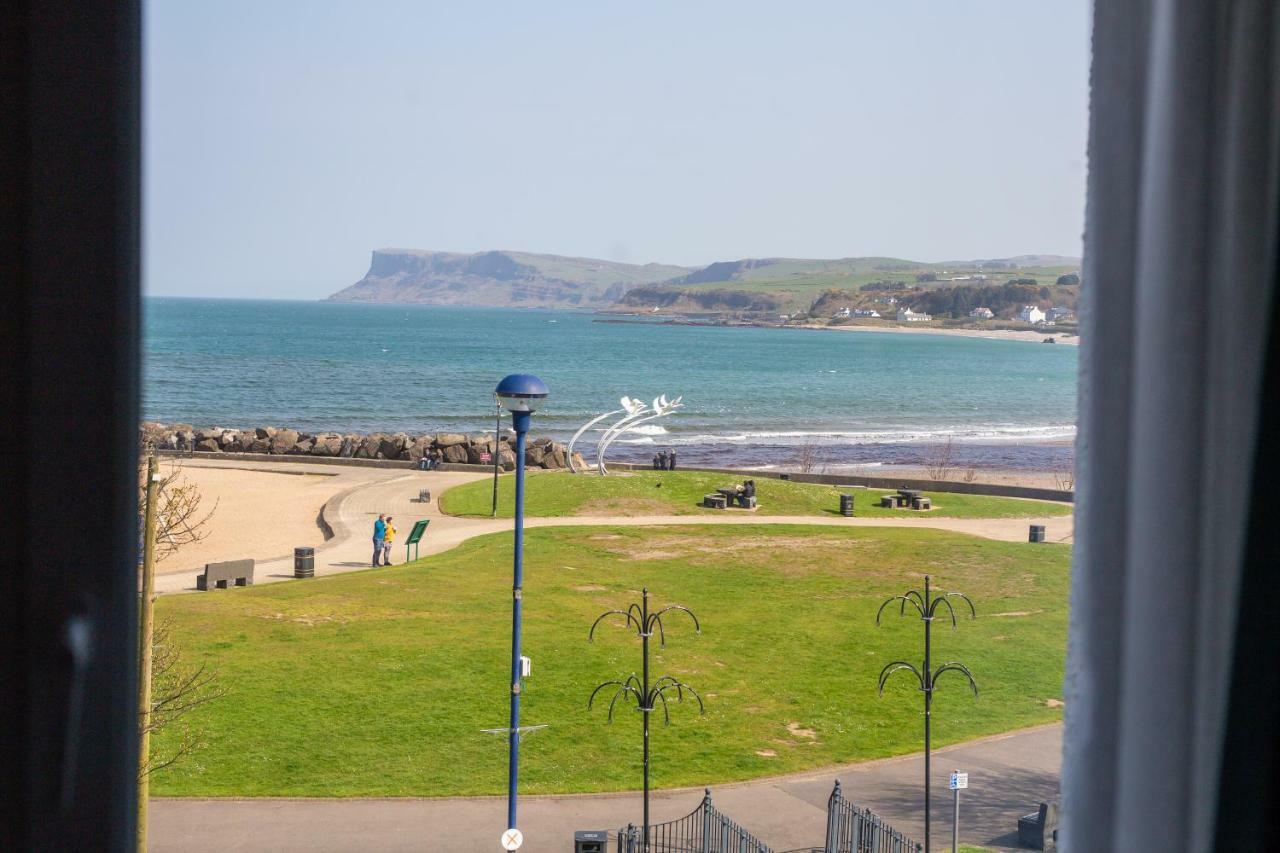 Marine Hotel Ballycastle Esterno foto