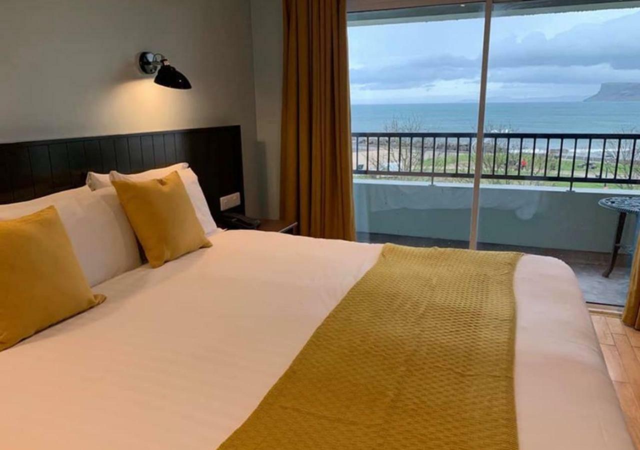 Marine Hotel Ballycastle Esterno foto